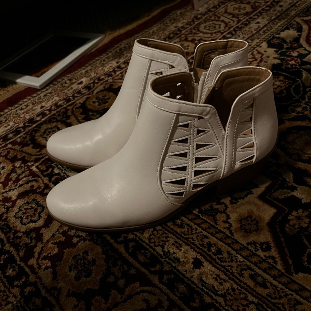 Women’s Booties